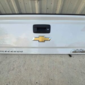 2019 chevy silverado high country tailgate