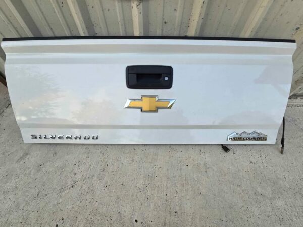 2019 chevy silverado high country tailgate