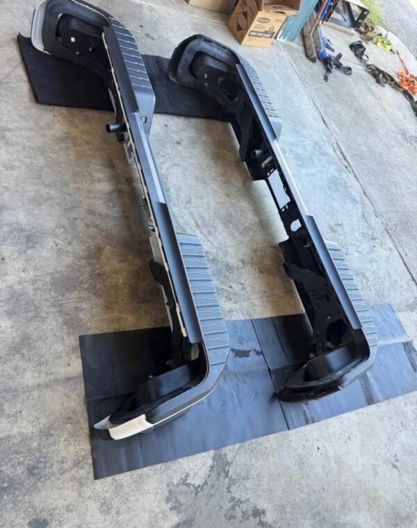 OEM 20-25 ChevyGMC 25003500 Rear bumpers